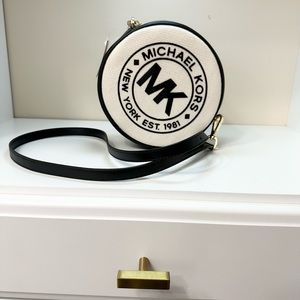 NWT Michael Kors Fulton Canteen Bag